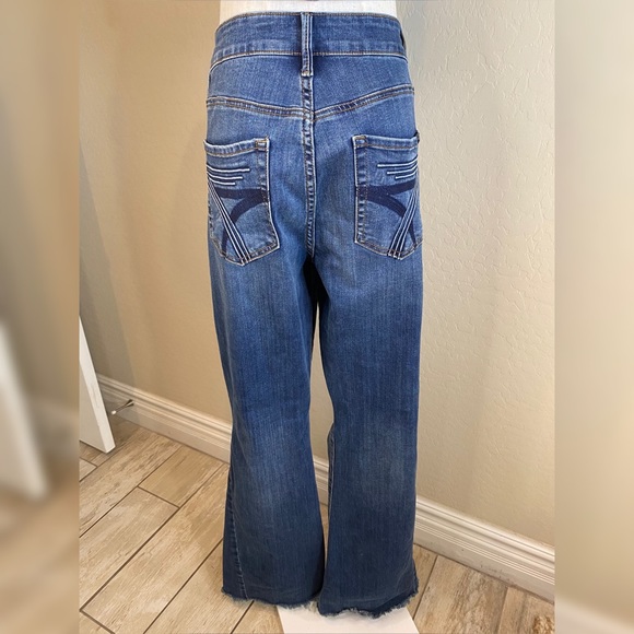Seven7 Ultra High Rise Flare Jeans (12) - Picture 3 of 11